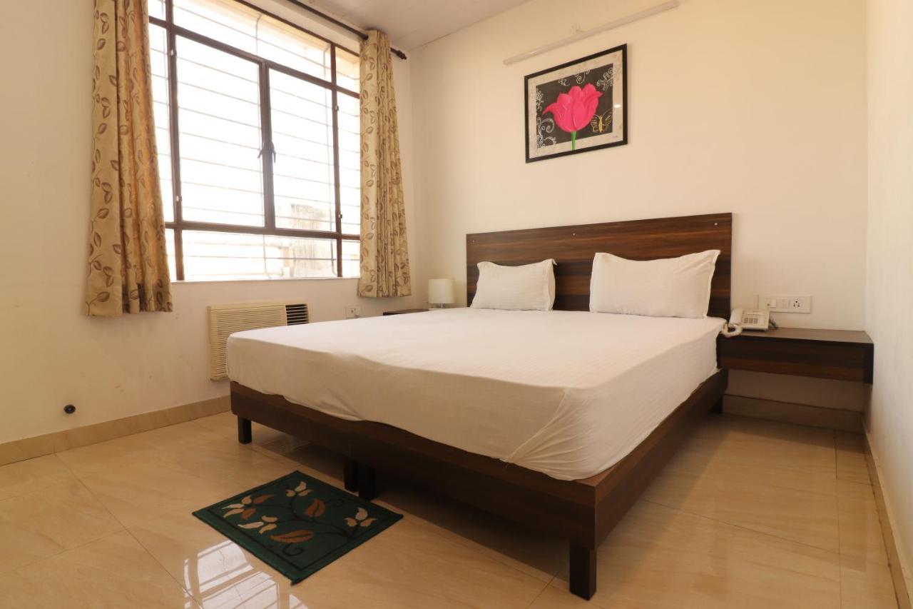 Welcome Olives Bed & Breakfast Meerut Exterior photo